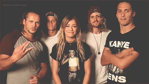 tonightalivegif.gif