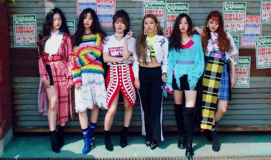 1544634280_GIDLE222.gif