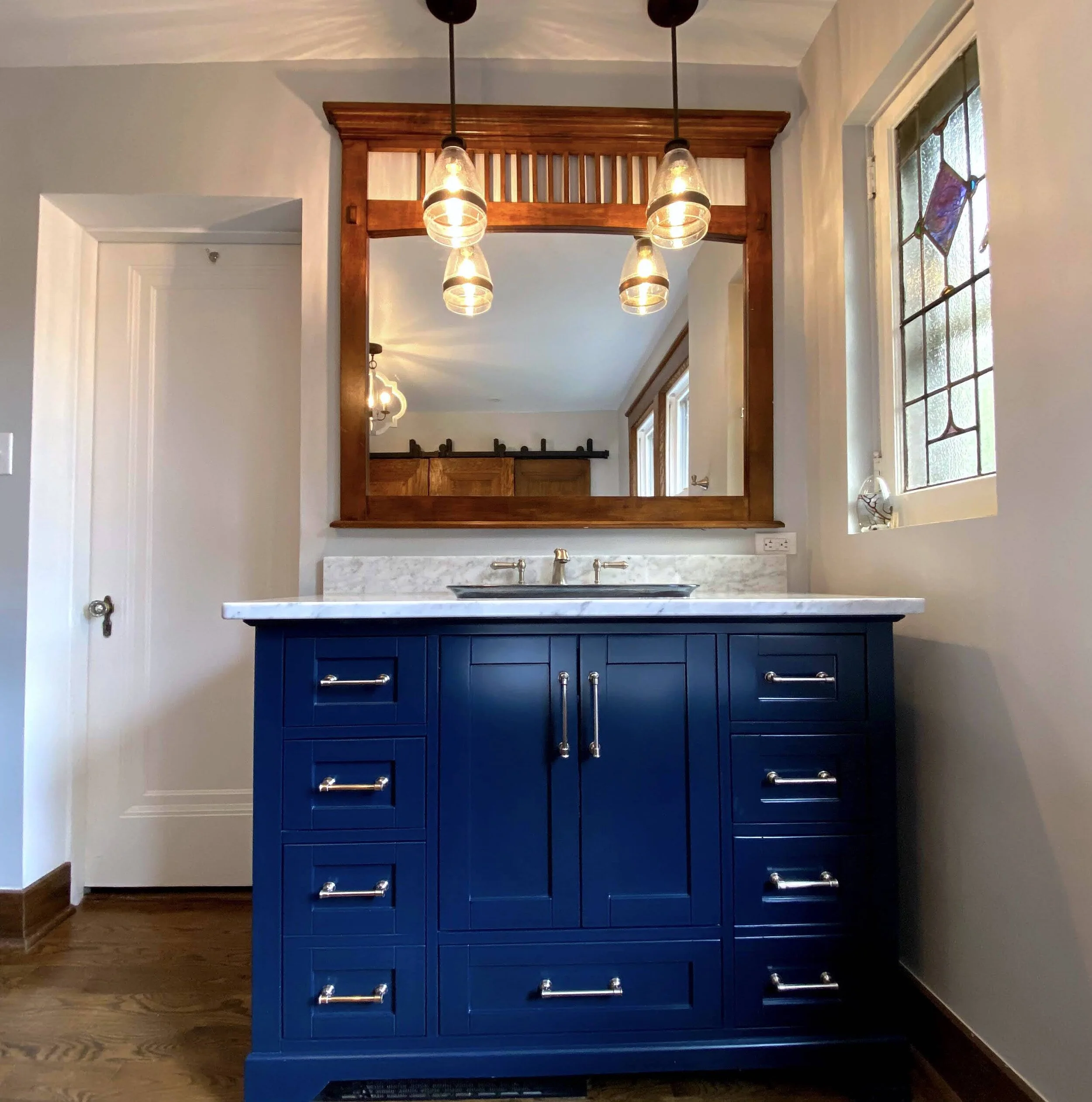 bathroom1.jpg