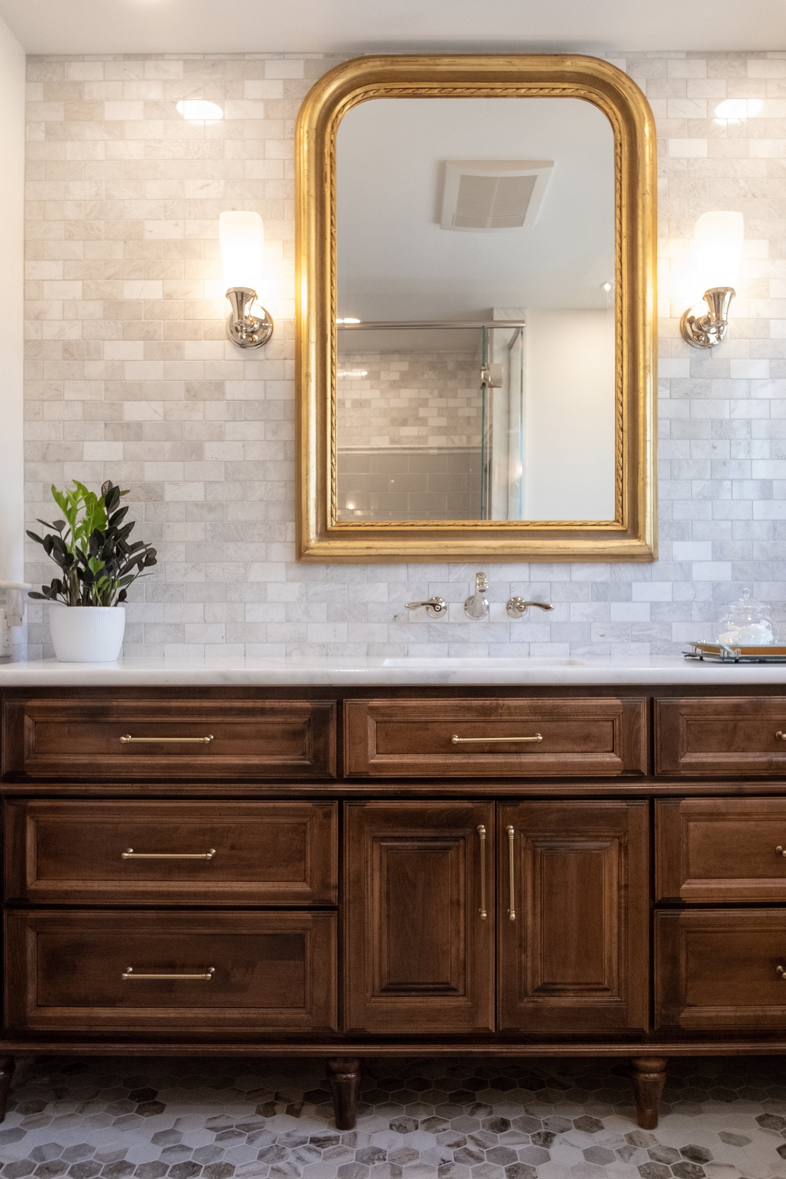 2760 beechwood bathroom F1550 r ad.jpg