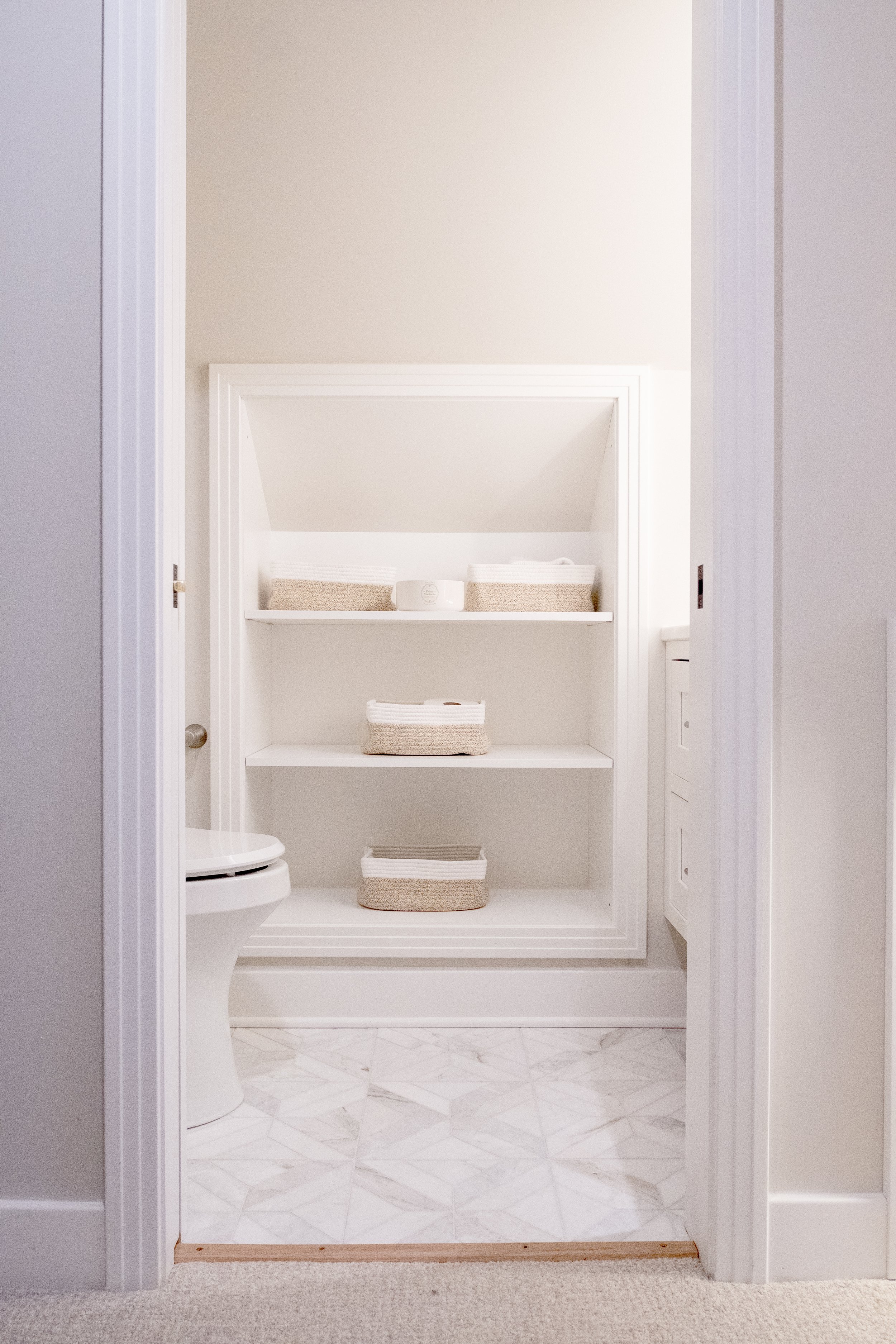 145 w hutchinson attic bathroom F6746 r ad.jpg