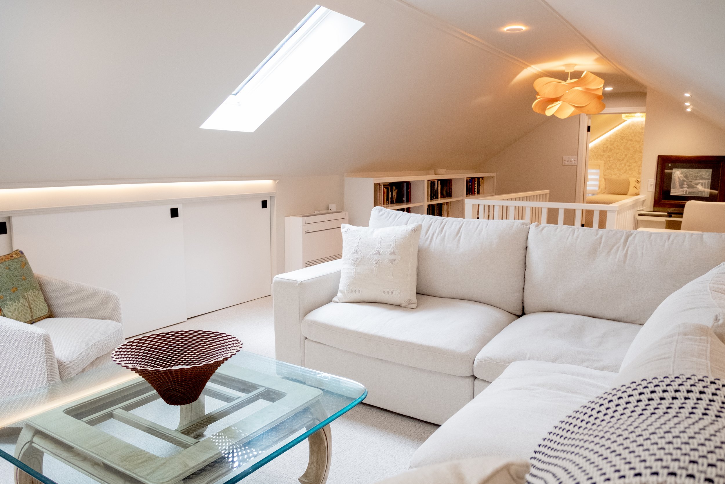 145 w hutchinson attic living area F6767 r ad.jpg