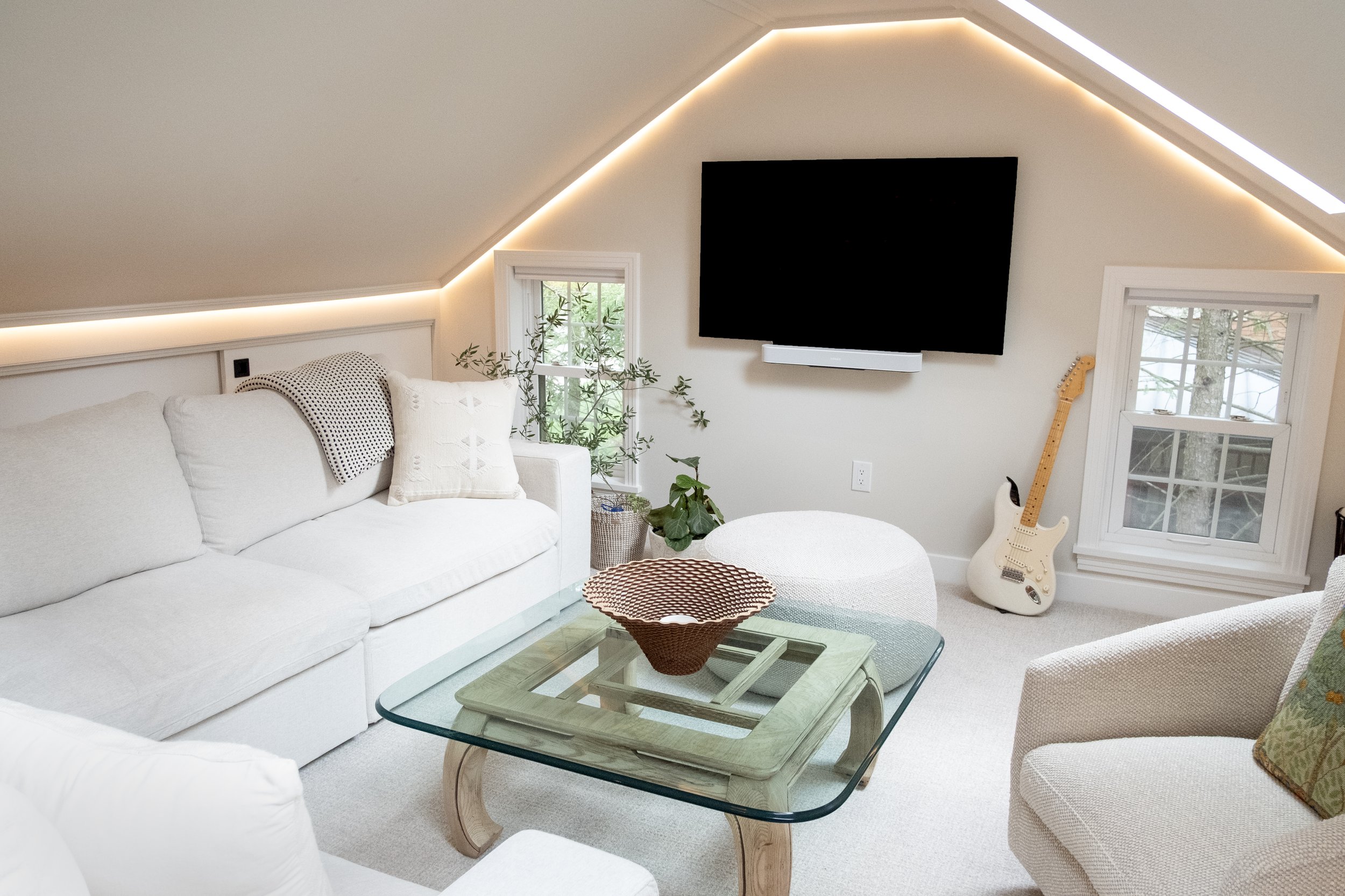 145 w hutchinson attic living area F6771 r ad.jpg