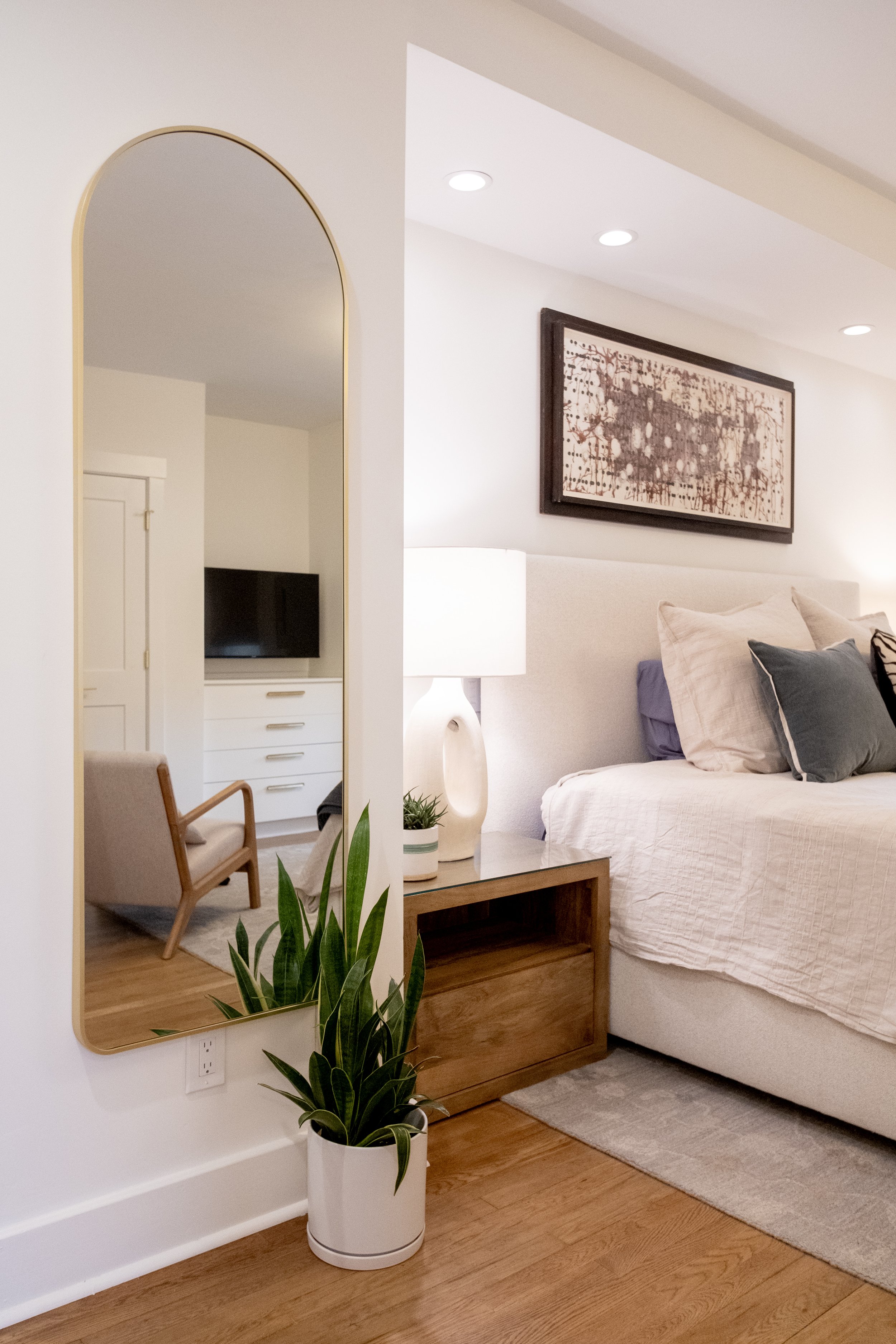 5329 fair oaks bedroom F6613 r ad.jpg