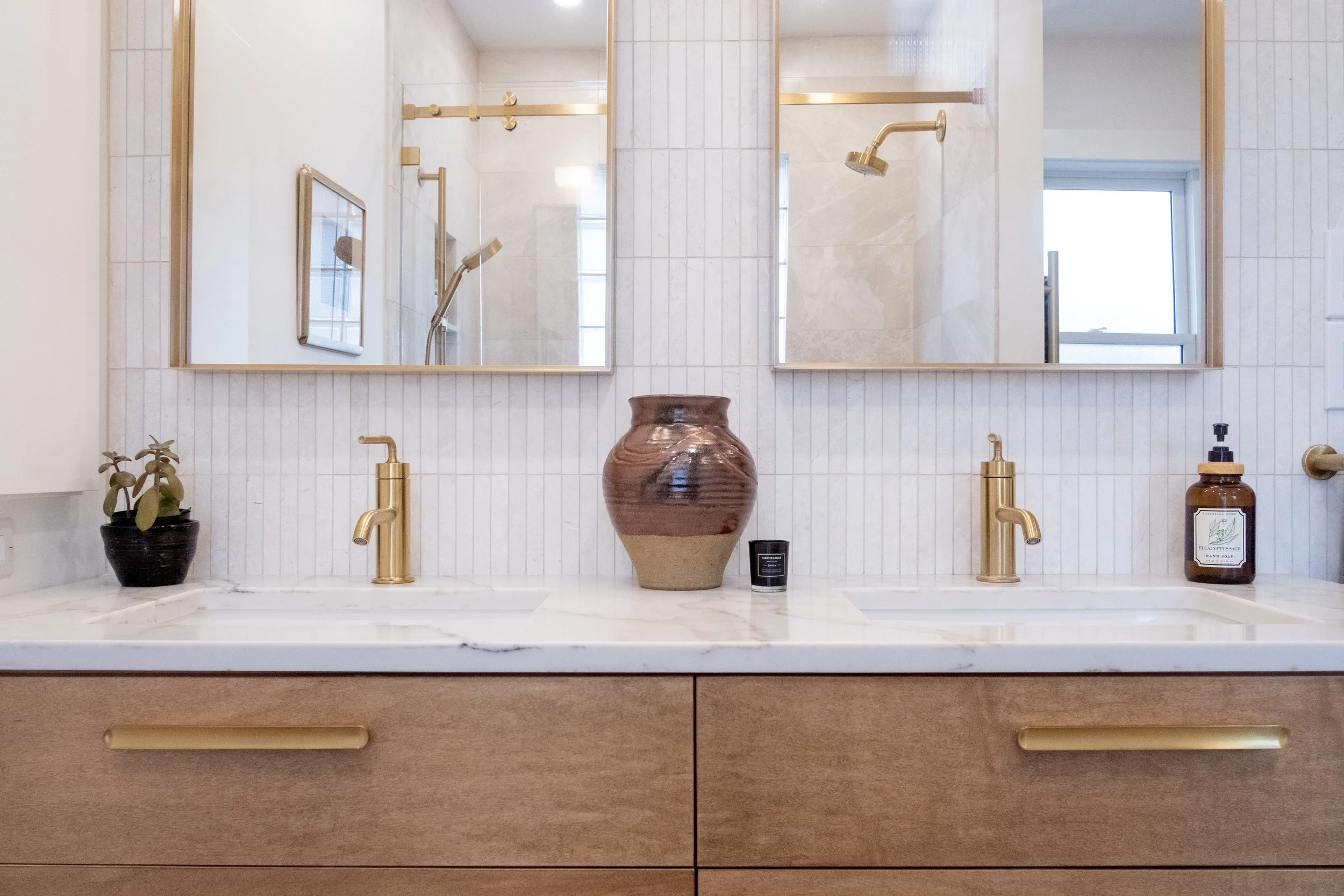 5329 fair oaks bathroom F6572 r ad.jpg
