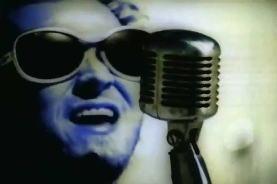 STONE TEMPLE PILOTS - "INTERSTATE LOVE SONG"