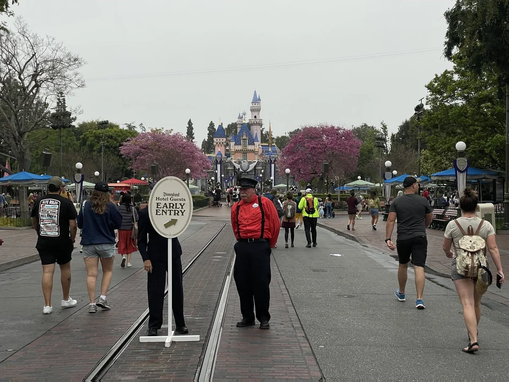 Disneyland Rope Drop and Early Entry Strategy