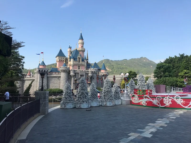 Christmas was a great time to visit Hong Kong Disneyland!