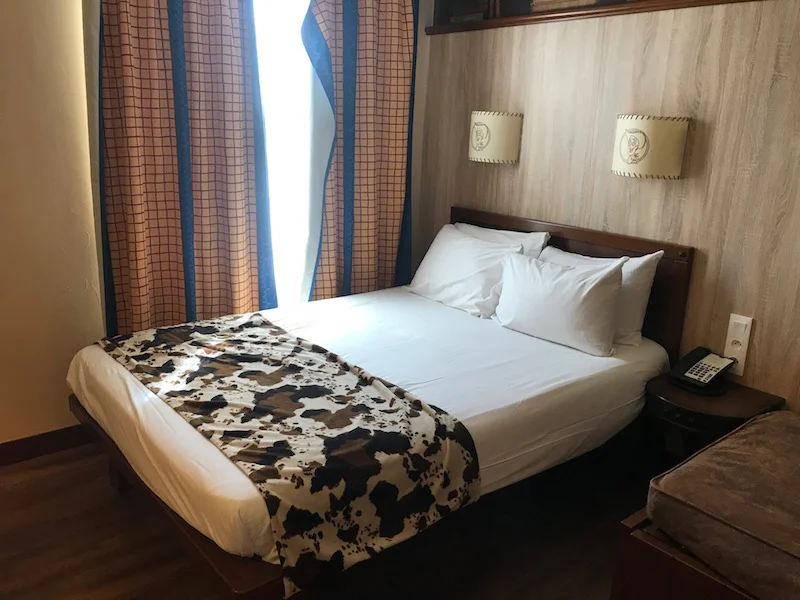 disney hotel cheyenne room 1.jpg