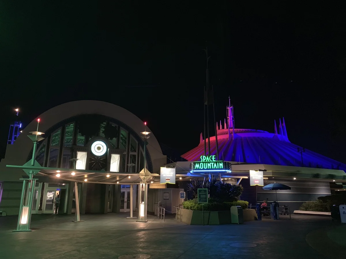magic kingdom one day itinerary space night.jpg