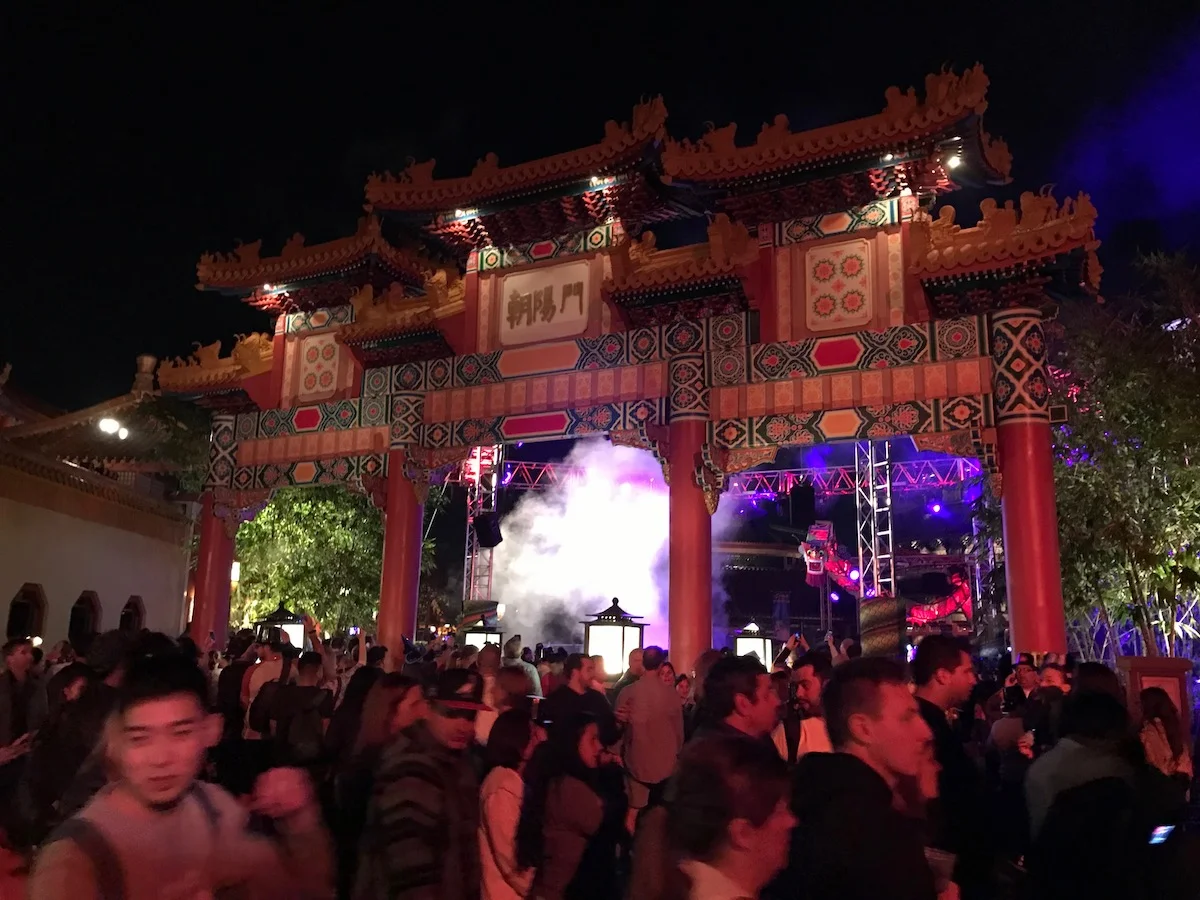 walt disney world annual pass crowds.jpg