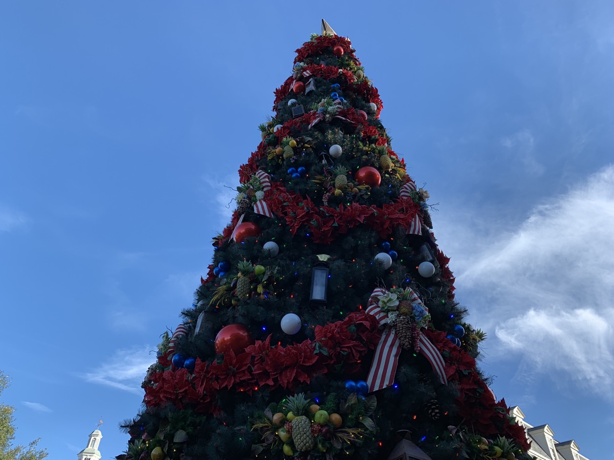 epcot USA christmas 10.jpeg