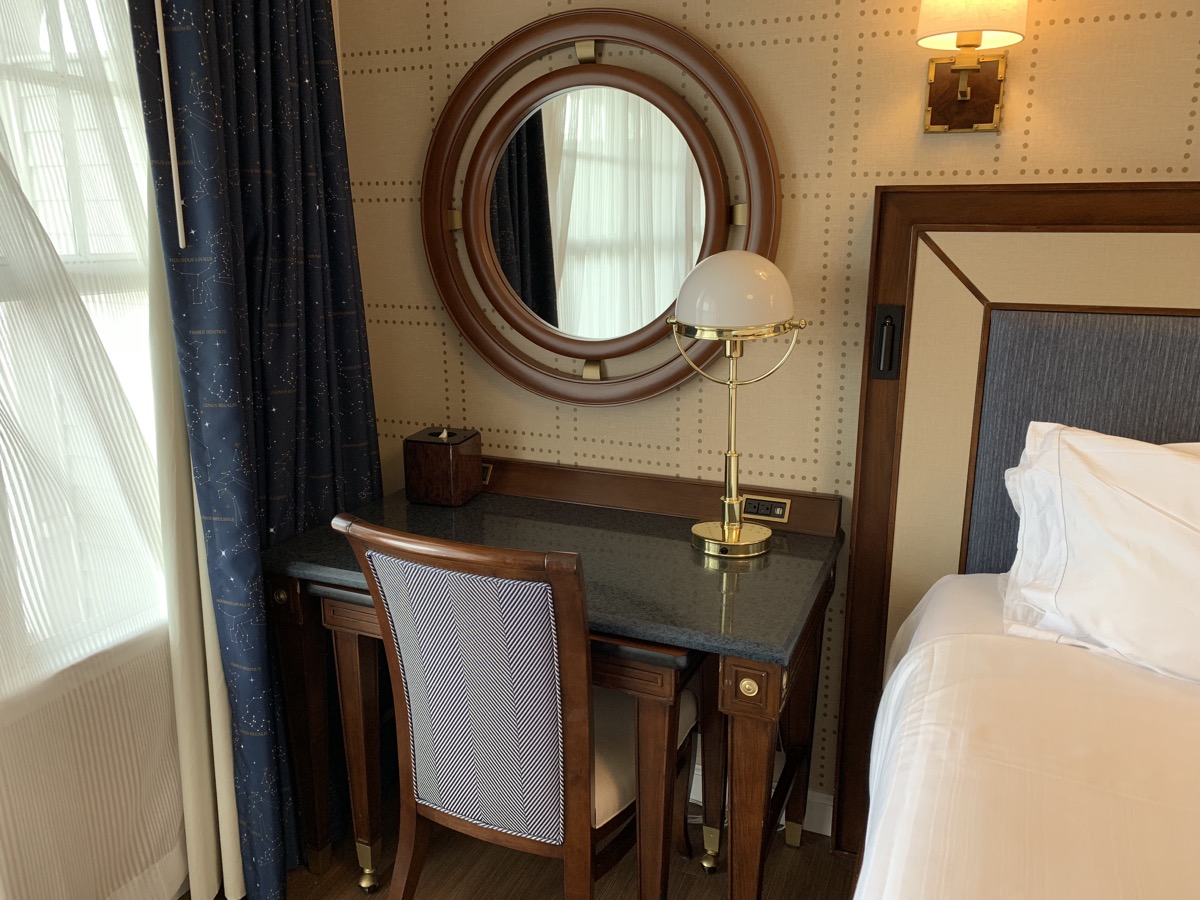 review of disneys yacht club resort room 10.jpg