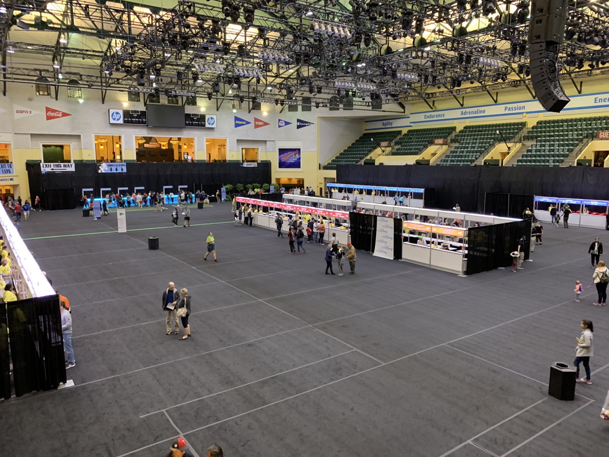 Bib pickup for non-Challenge runners.