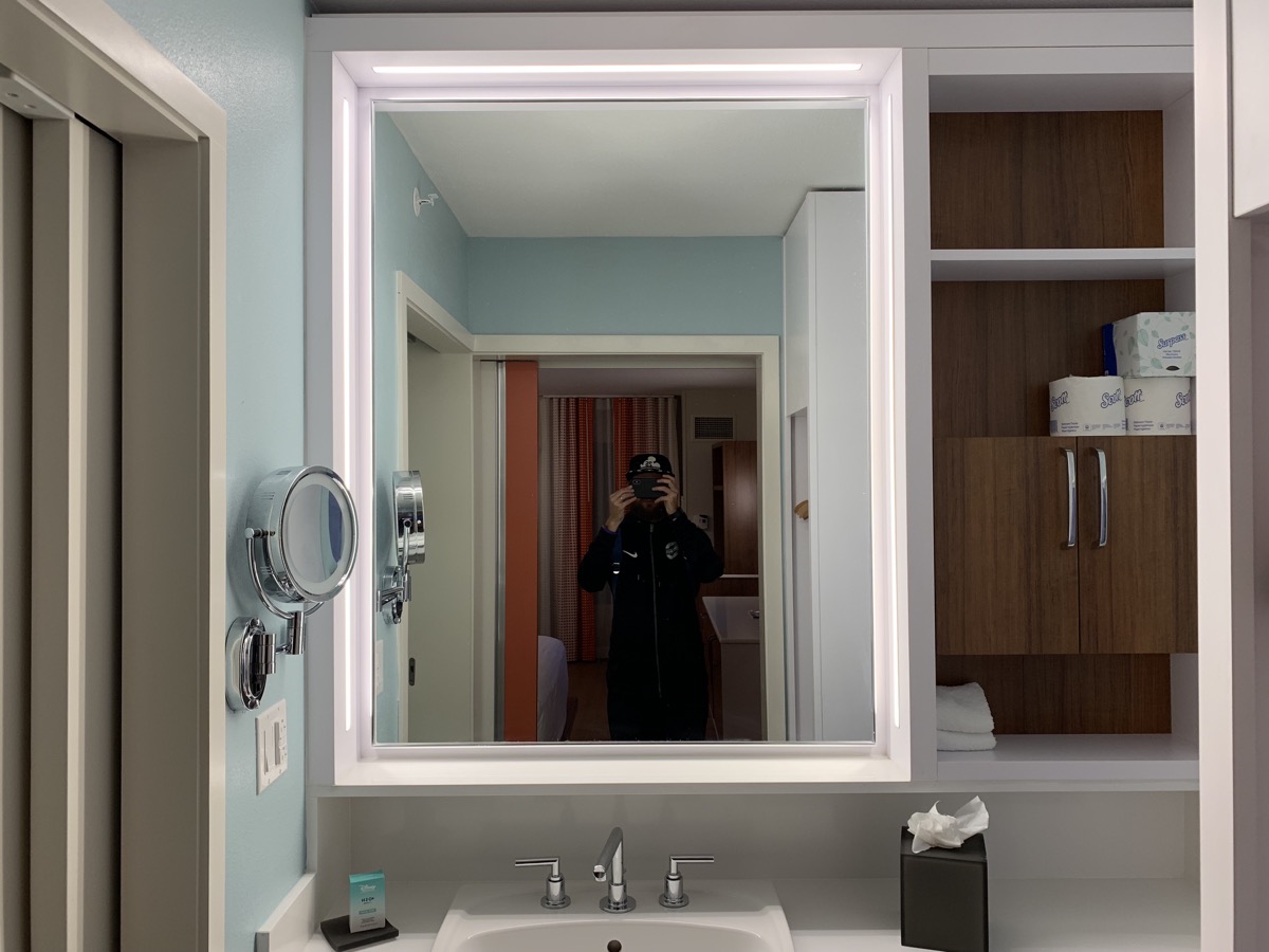 disney world pop century review room bathroom 7.jpeg