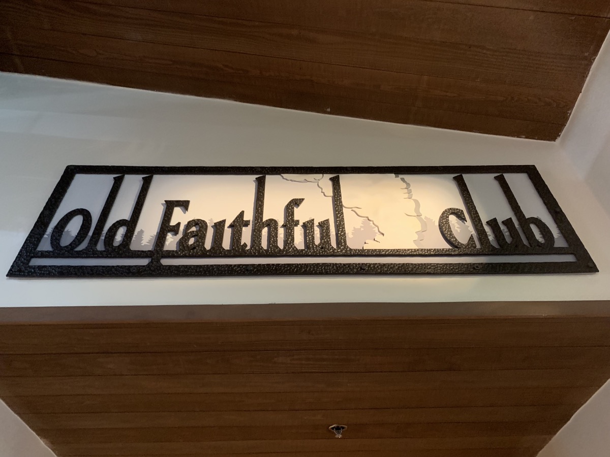 Review Of Old Faithful Club Level At Disney S Wilderness Lodge