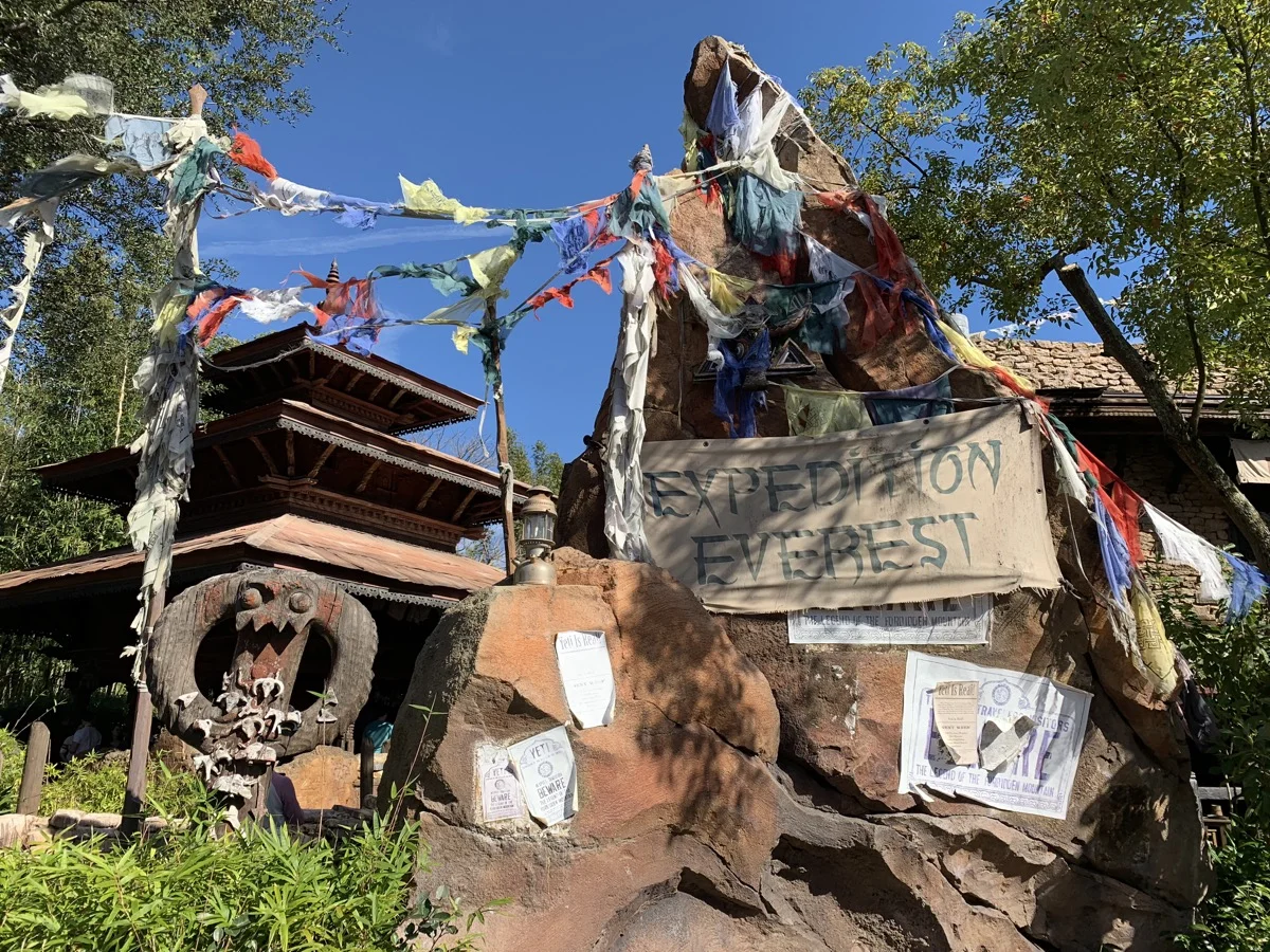 disney animal kingdom rope drop everest.jpeg