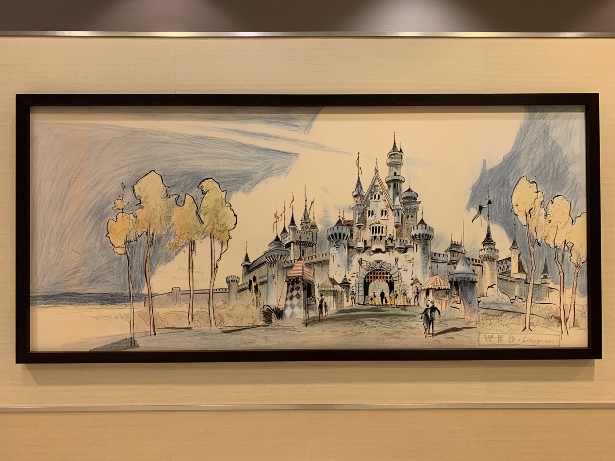 disneyland hotel review fantasy 3.jpeg