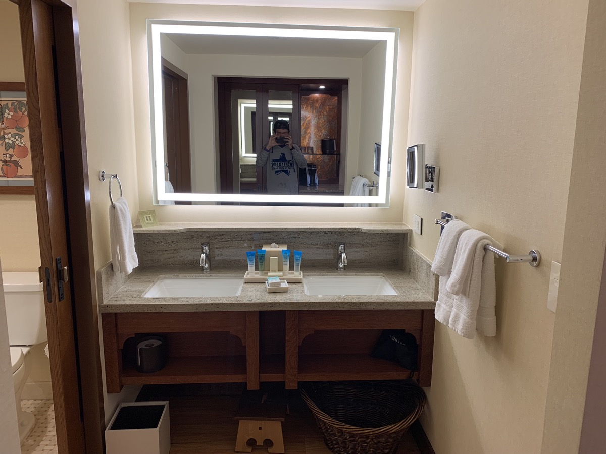 disney grand californian hotel review bathroom 1.jpeg