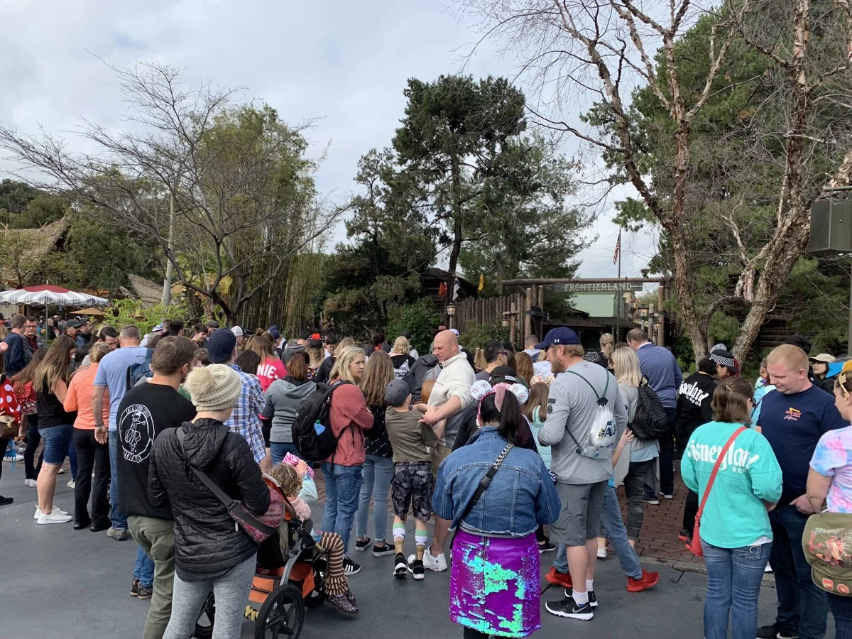disneyland extra magic hour EMH rope drop 2.jpeg