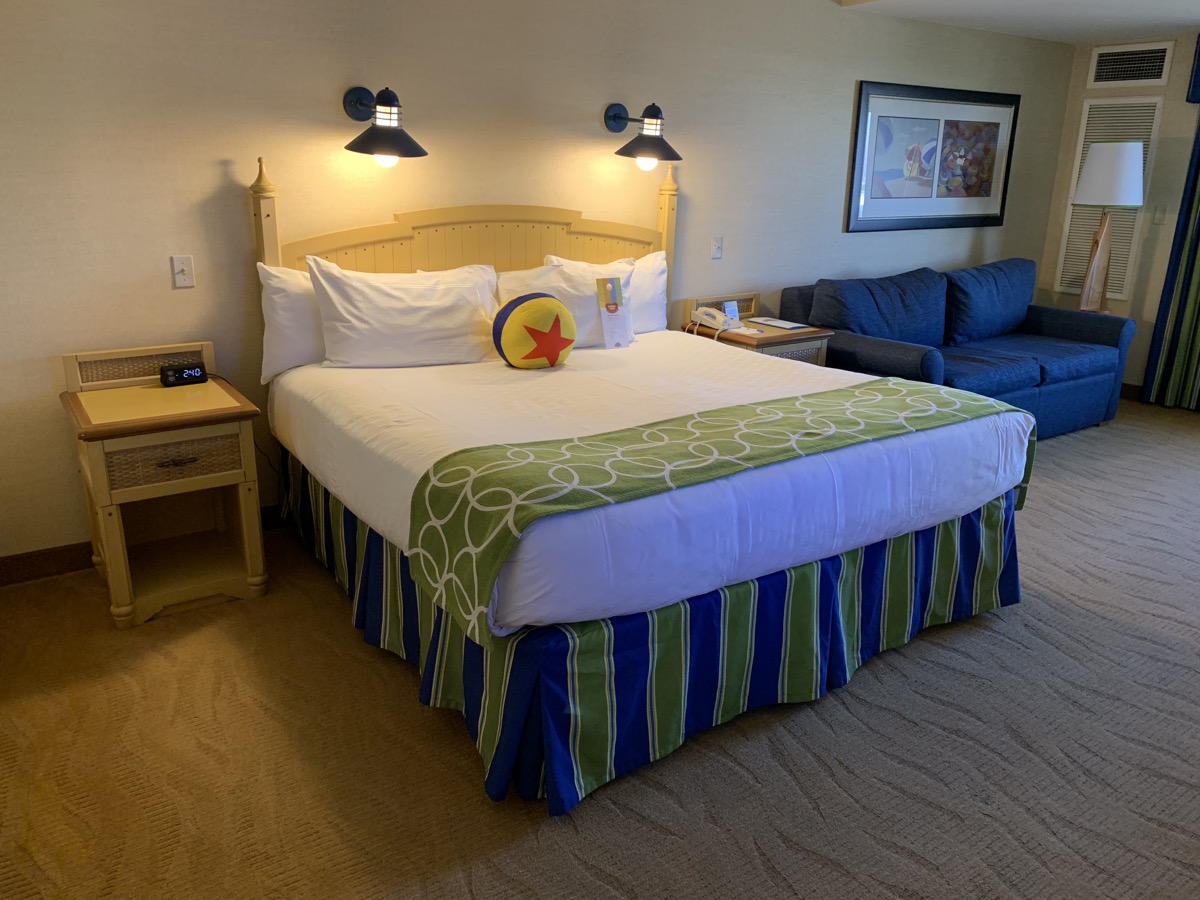 disney paradise pier hotel review room 2.jpeg
