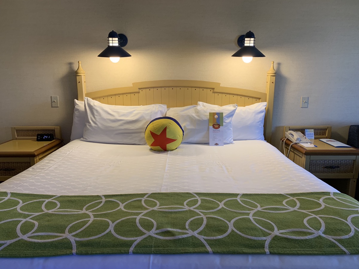 disney paradise pier hotel review room 3.jpeg