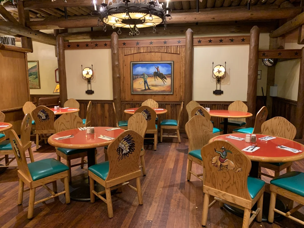 disney dining reservations whispering 2.jpeg