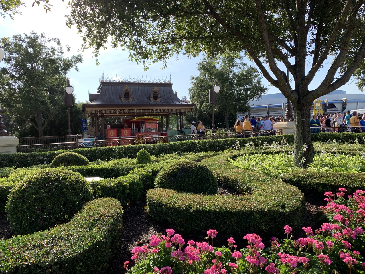 magic kingdom rope drop path cut off.jpeg