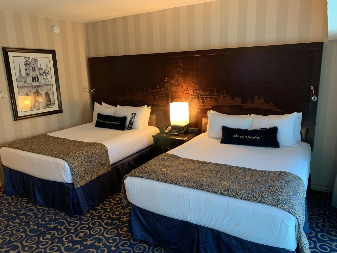 disneyland trip report day 1 disneyland hotel 1.jpeg