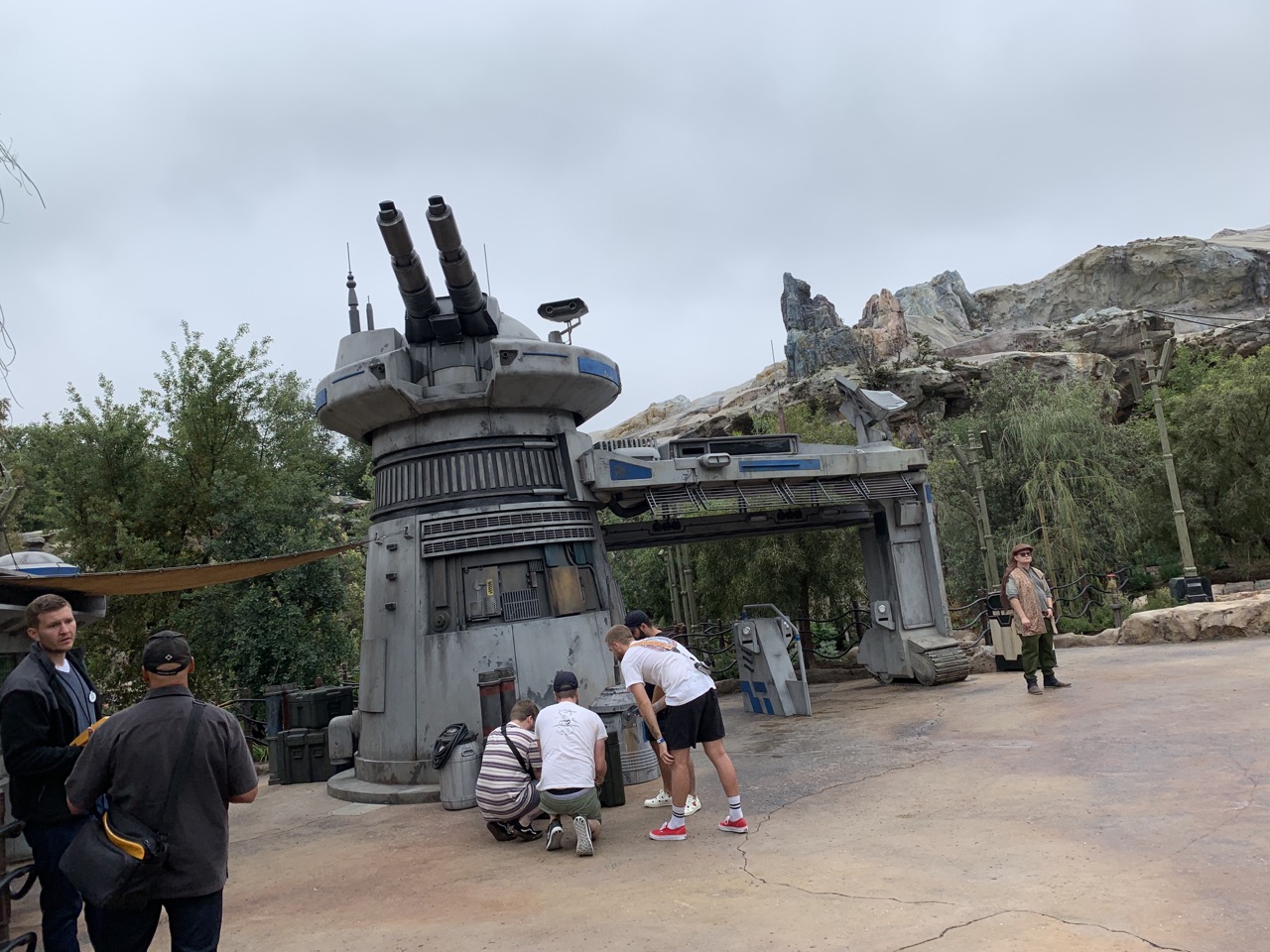 disneyland trip report day 2 galaxys edge 34.jpeg