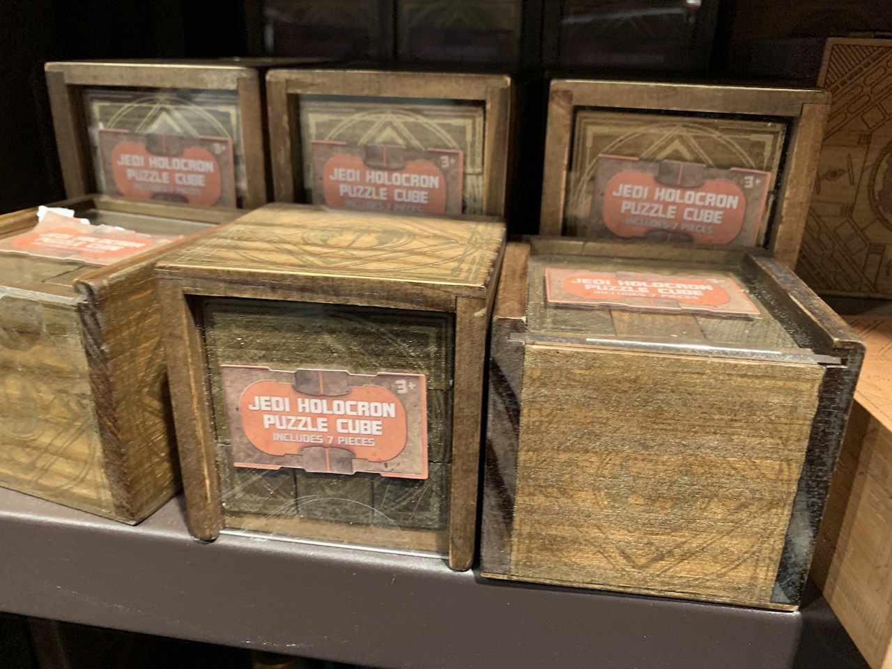 star wars land galaxys edge guide toydarian toymaker.jpeg