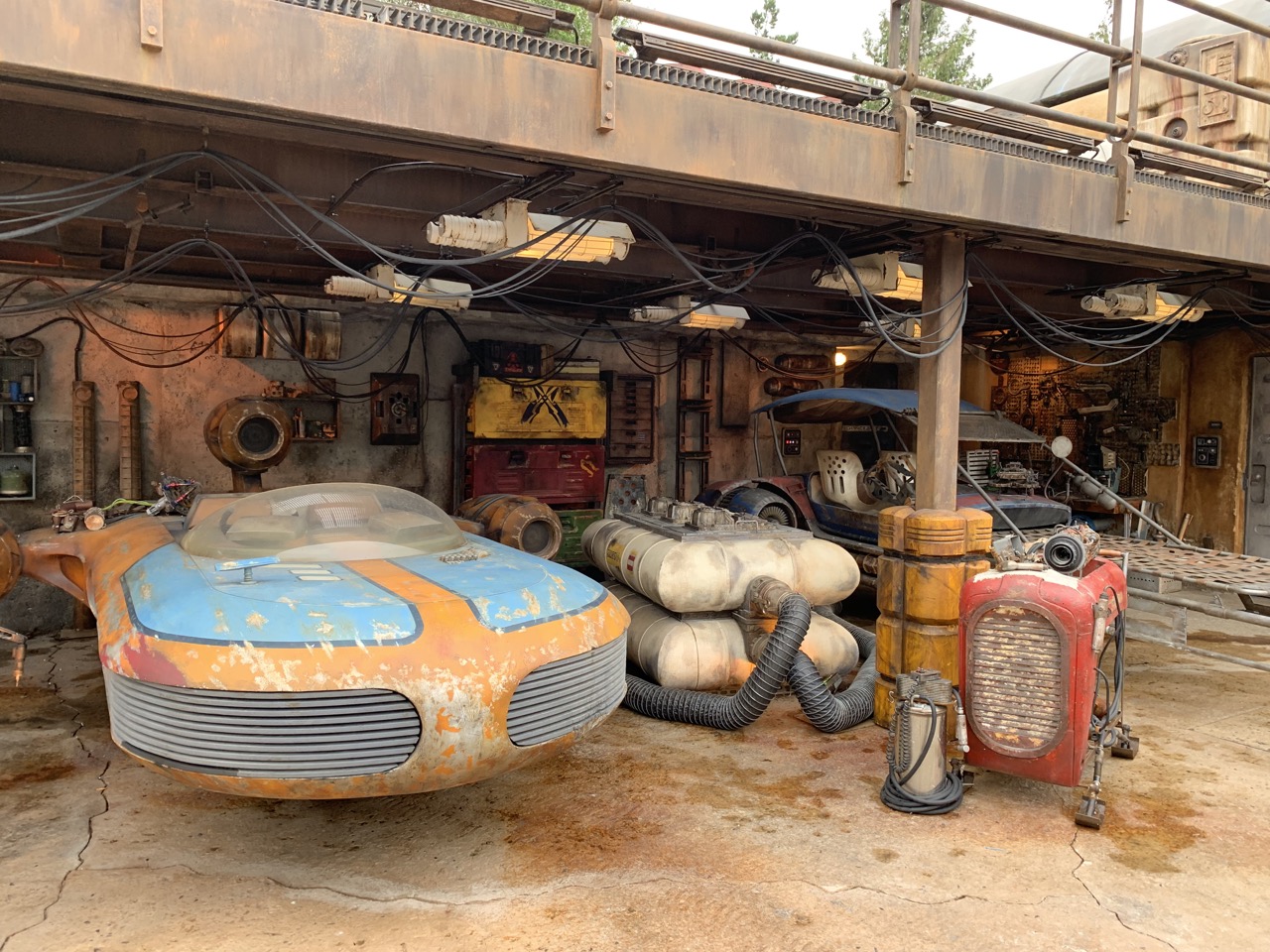 star wars land galaxys edge guide 1.jpeg