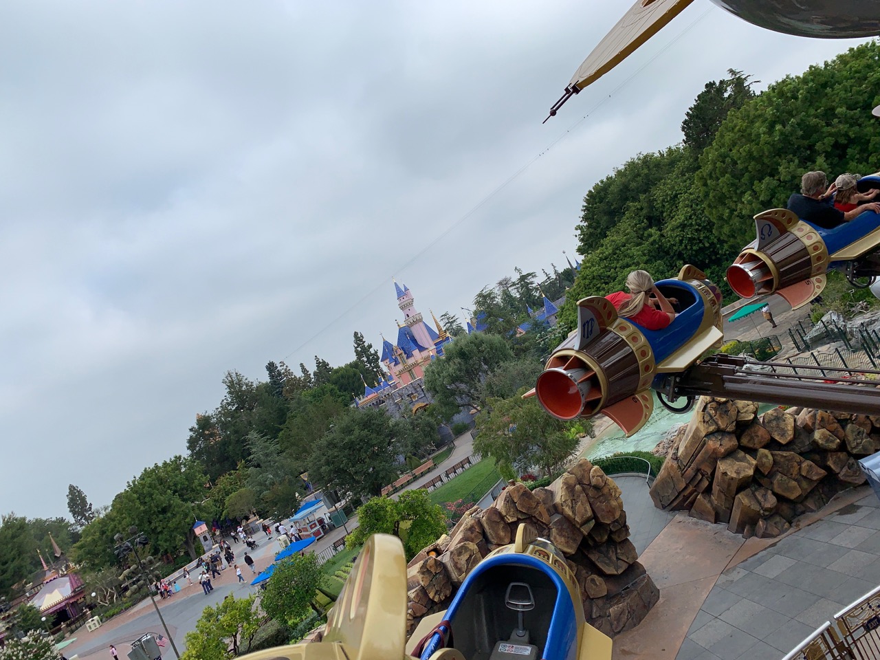 disneyland trip report june 2019 part 3 06 astro orbitor.jpeg