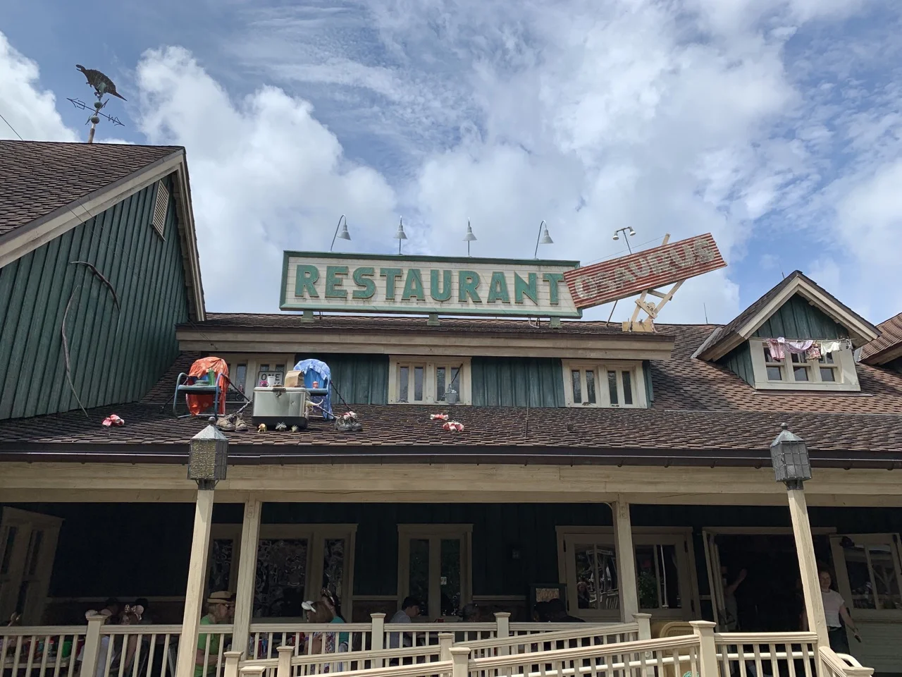 best animal kingdom quick service 03 restaurantosaurus.jpeg