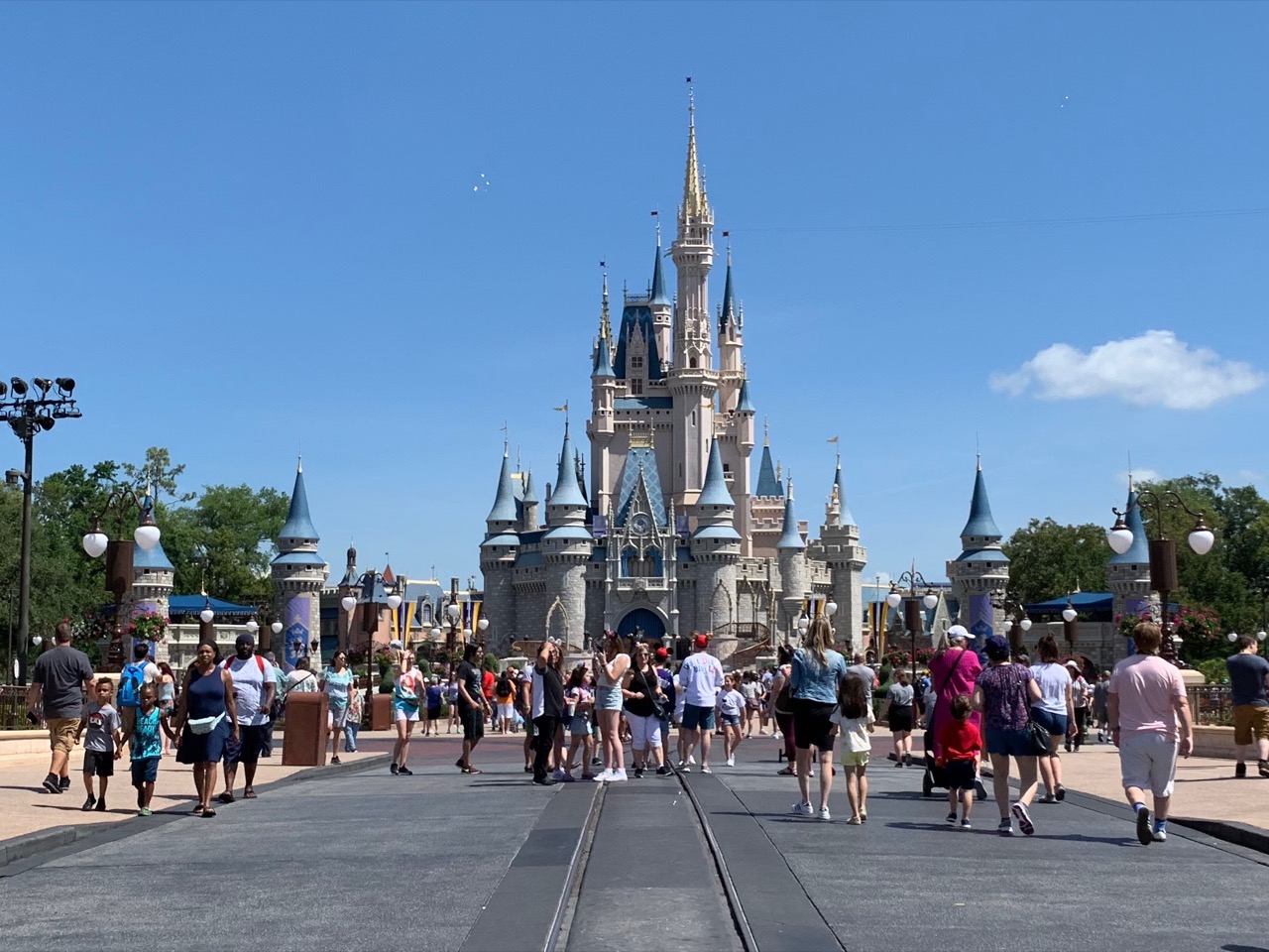 Magic Kingdom Schedule 2022 Magic Kingdom Hours + Extra Hours Access [Early 2022] - Mouse Hacking