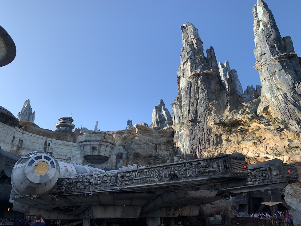hollywood studios rope drop.jpeg