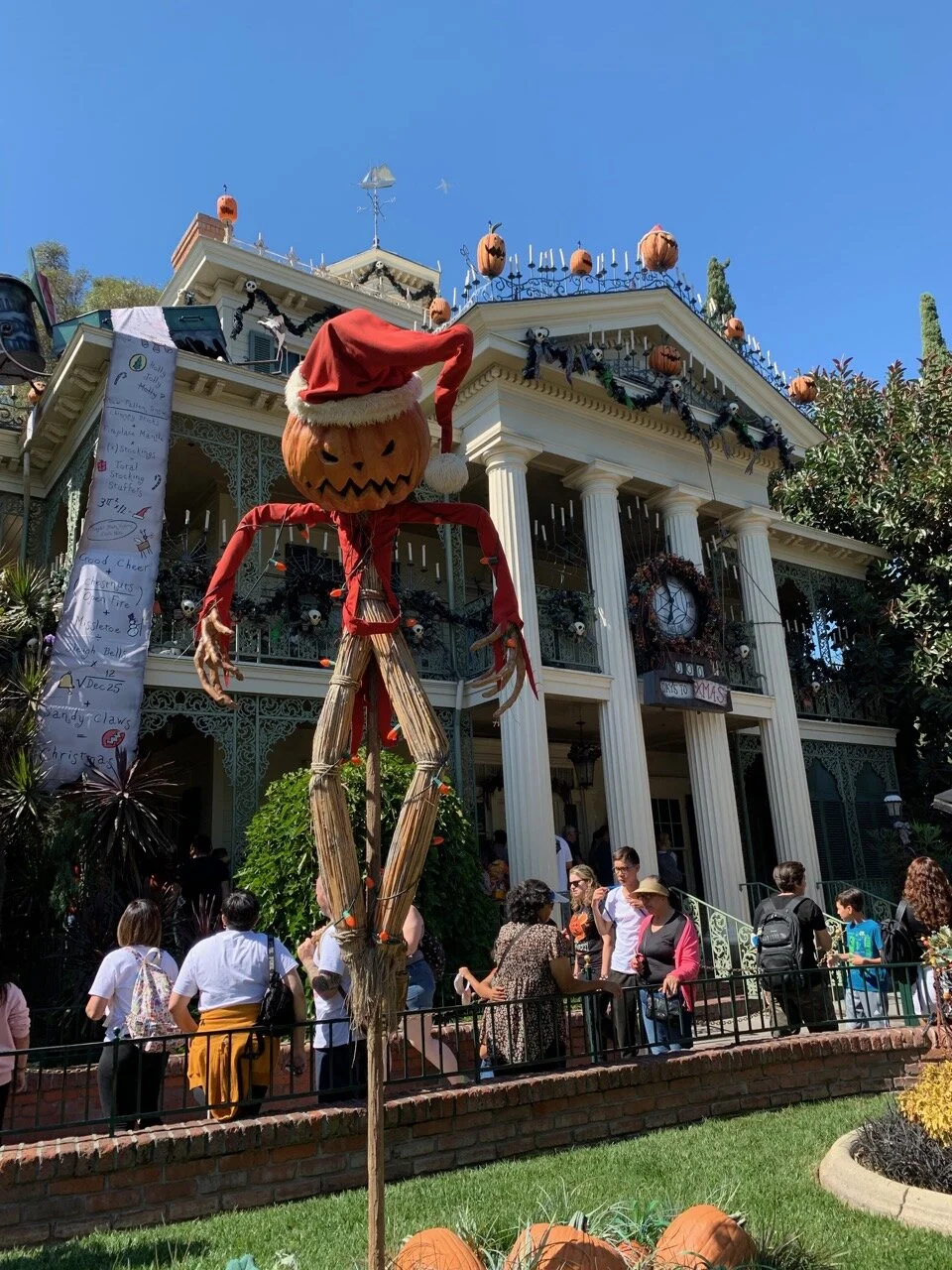 haunted mansion holiday 01.jpeg