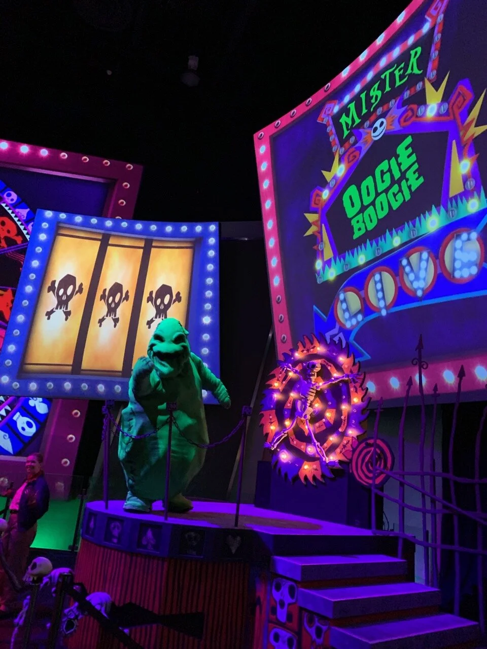 Oogie Boogie Bash At Disney California Adventure Review Mouse Hacking