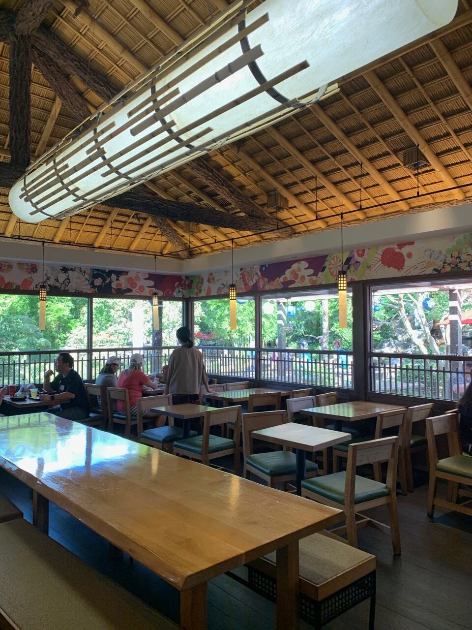 Best Quick Service Restaurants at Epcot - Mouse Hacking