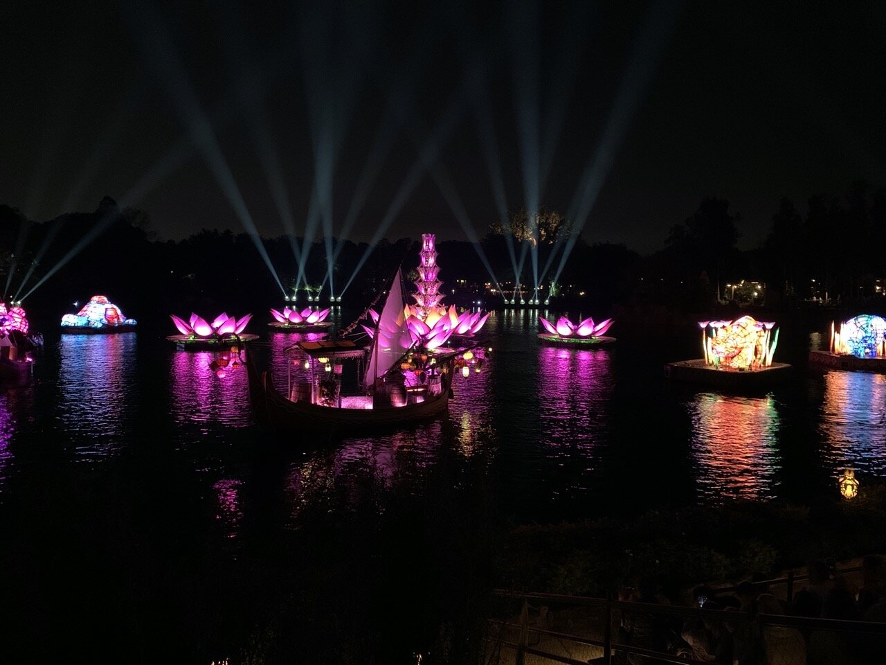 Animal Kingdom Rivers of Light Dessert Party Review - Mouse Hacking