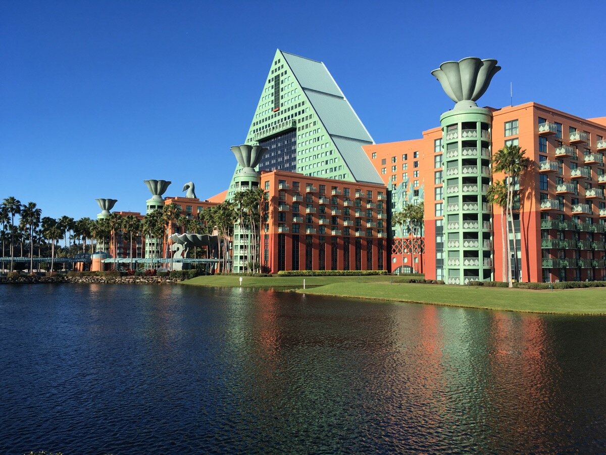 Using Marriott Points at Disney World Swan & Dolphin (2021) - Mouse Hacking