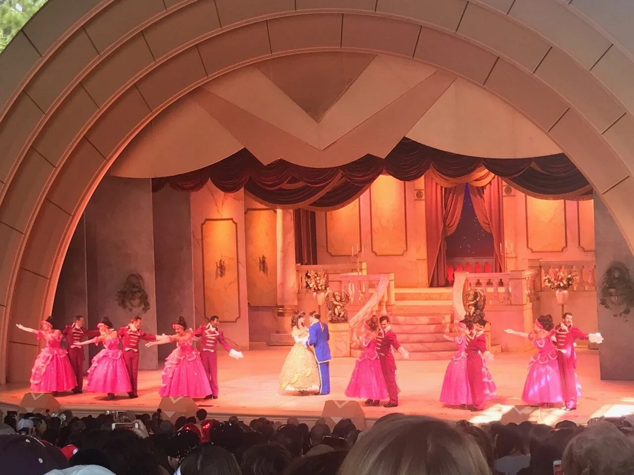 Reopening News Opinion Disney Needs To Play Well With Others Mouse Hacking