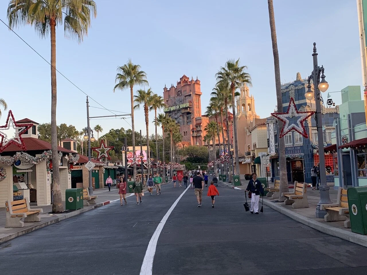 Hollywood Studios Rope Drop and Early Entry Strategy 2025