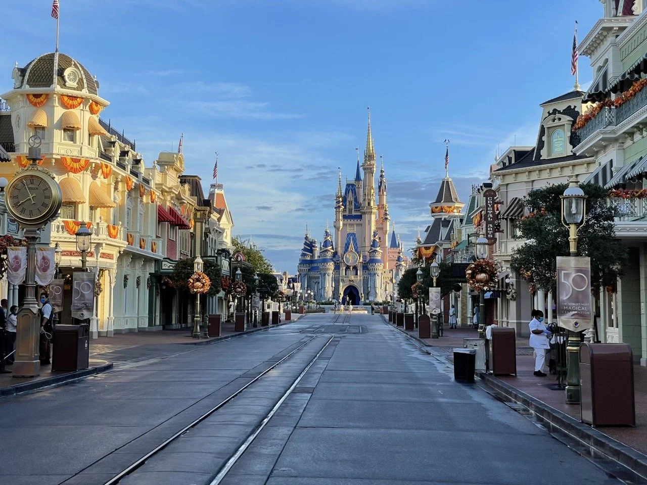 Magic Kingdom Rope Drop and Early Entry Strategy 2025