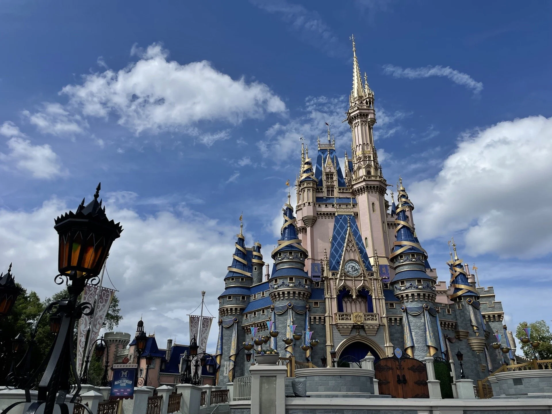 Magic Kingdom One Day Itinerary [2025]