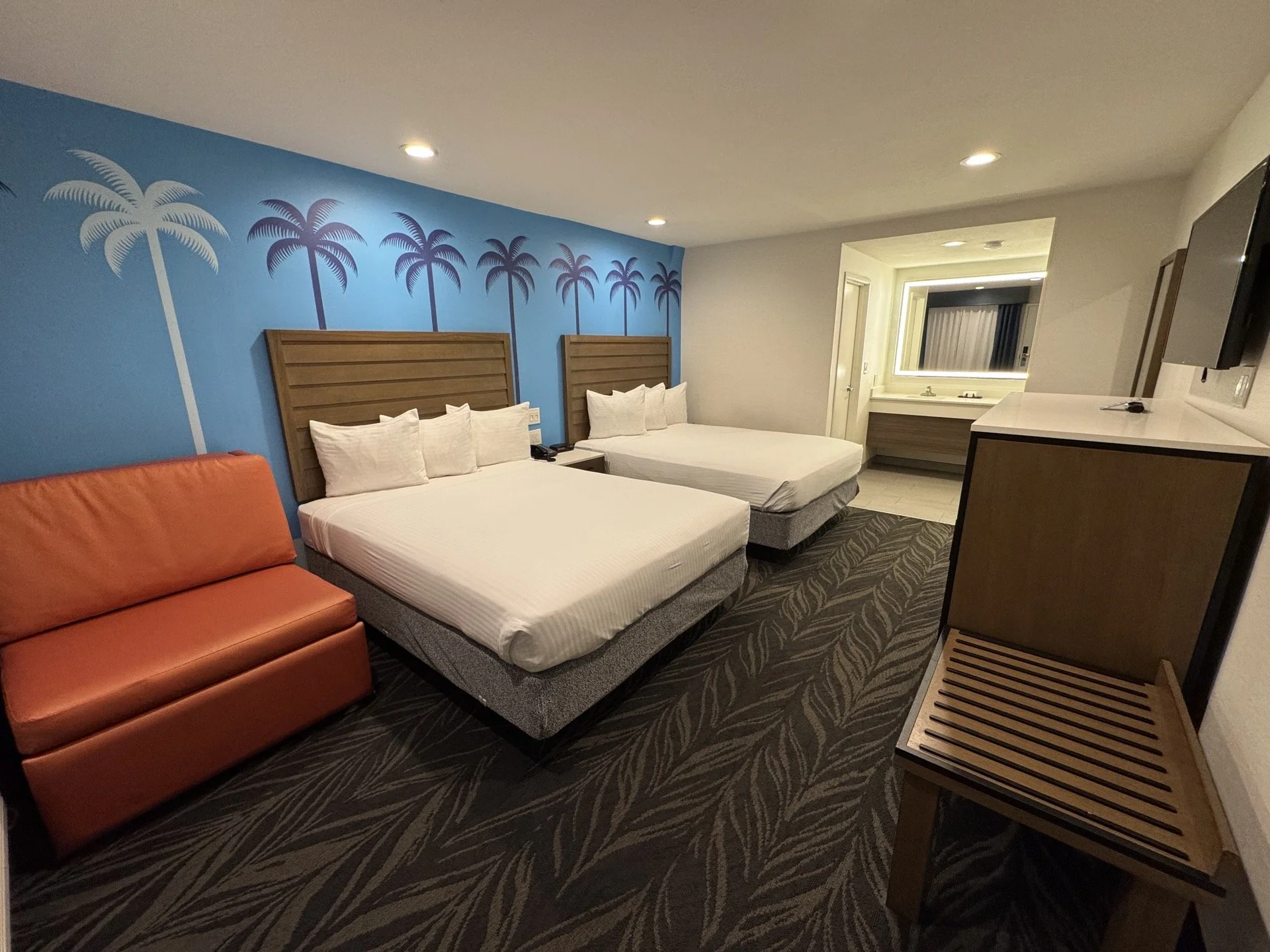 Review: Tropicana Inn and Suites (Steps from Disneyland)