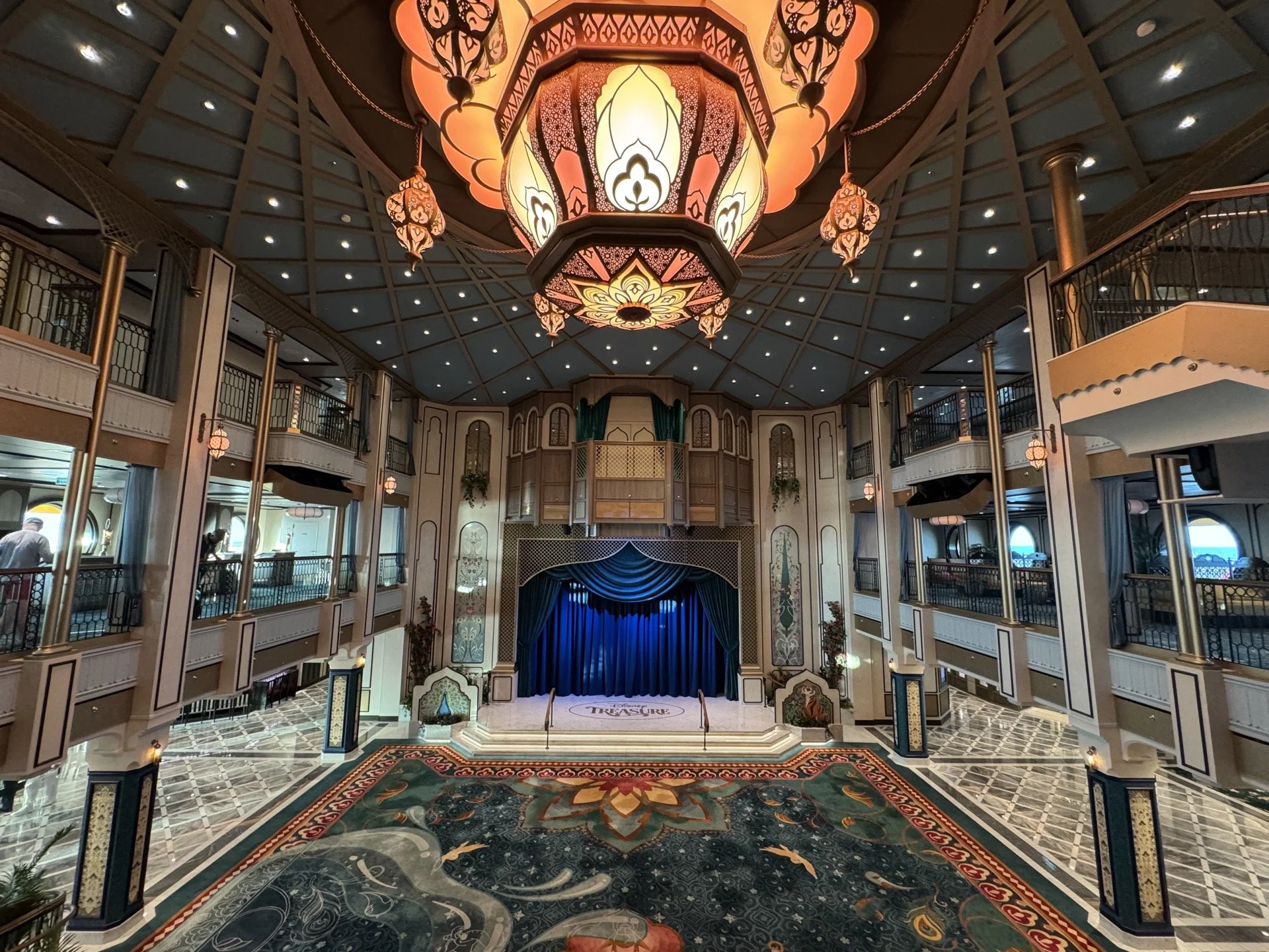 Disney Treasure - Ambitious Design Meets Strained Experiences