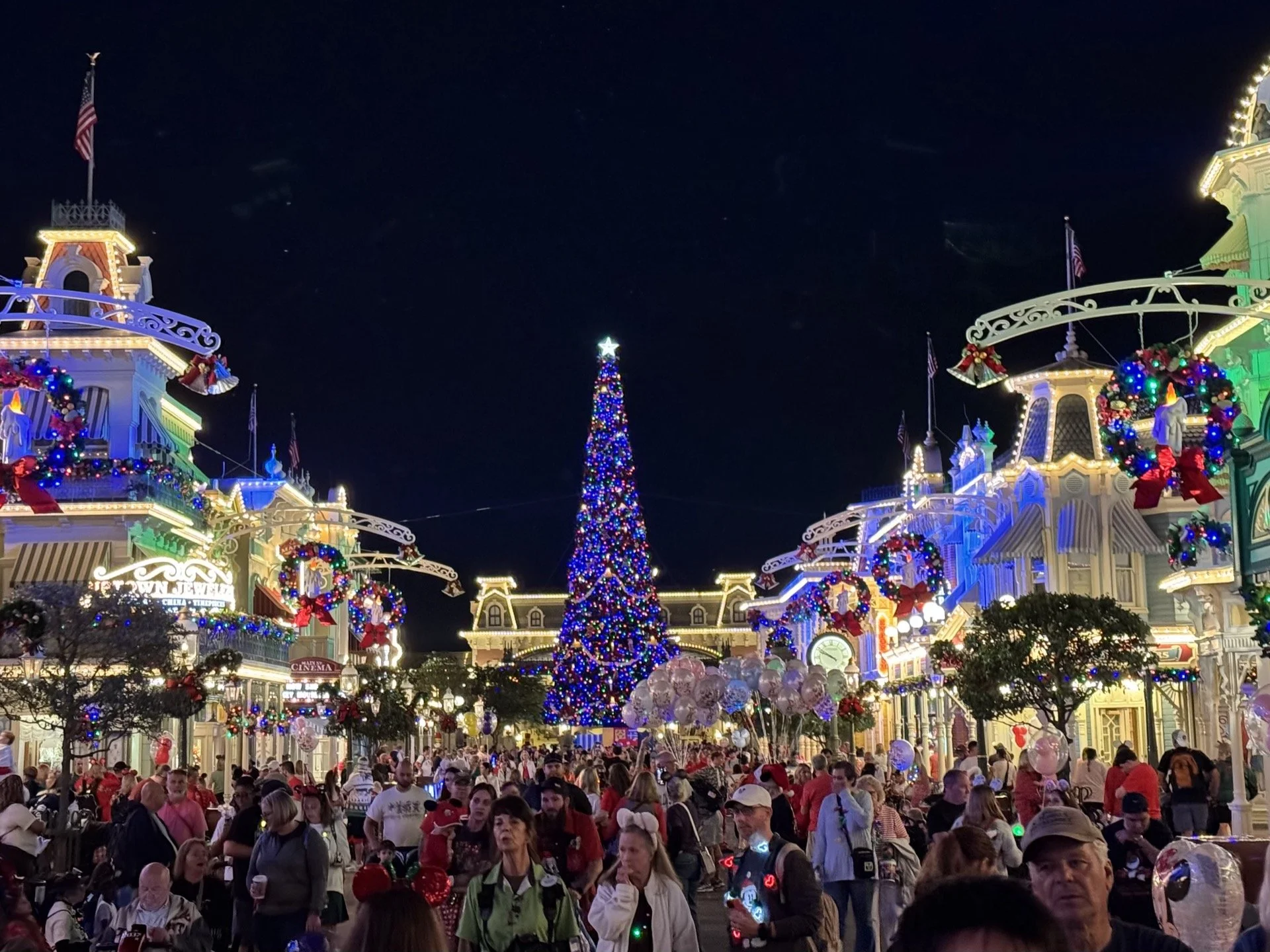 Mickey Very Merry Christmas Party 2026 Dates
