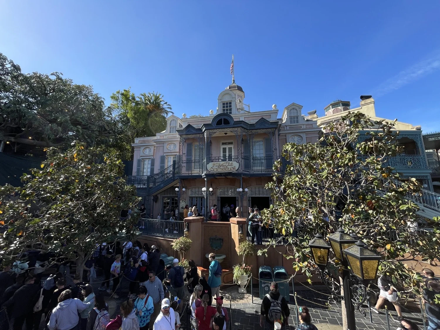 Disneyland Rope Drop and Early Entry Strategy