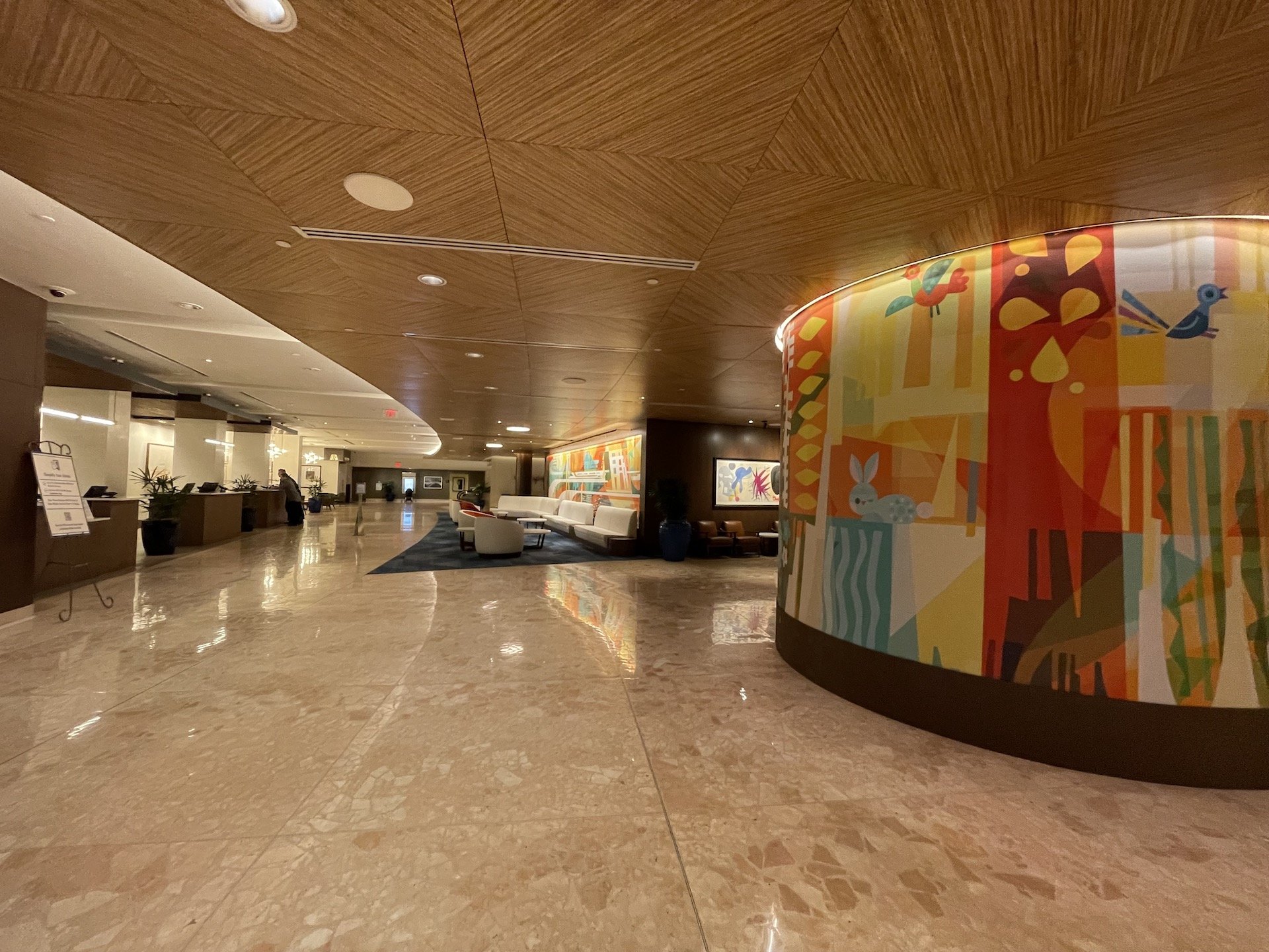Review of Atrium Club Level at Disney's Contemporary Resort - Mouse Hacking